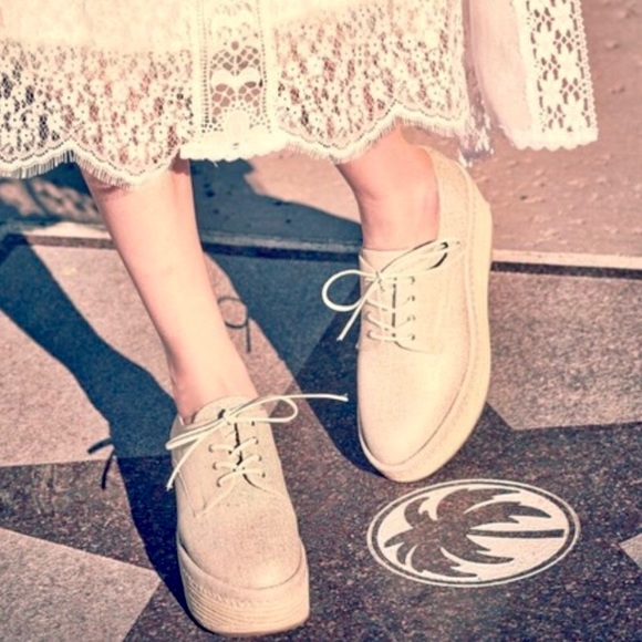 Stuart Weitzman Kent Platform Espadrilles - Picture 3 of 16